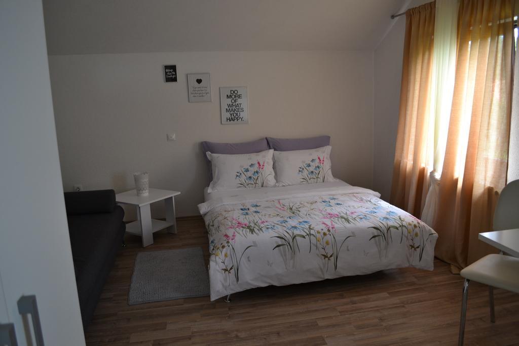 Guesthouse Zalac Slunj Buitenkant foto