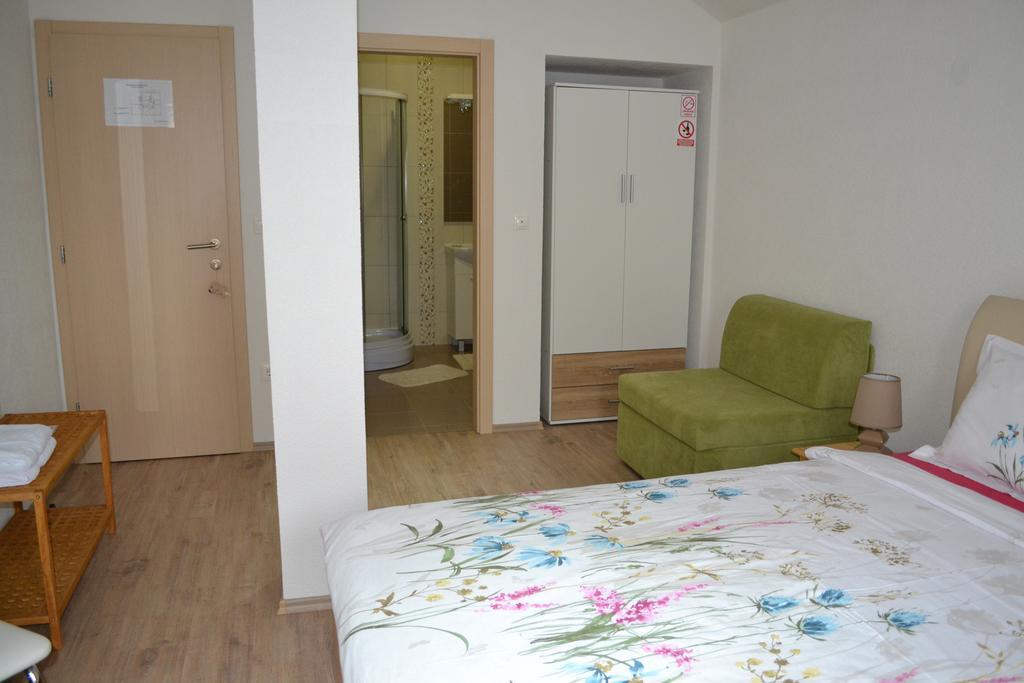 Guesthouse Zalac Slunj Buitenkant foto